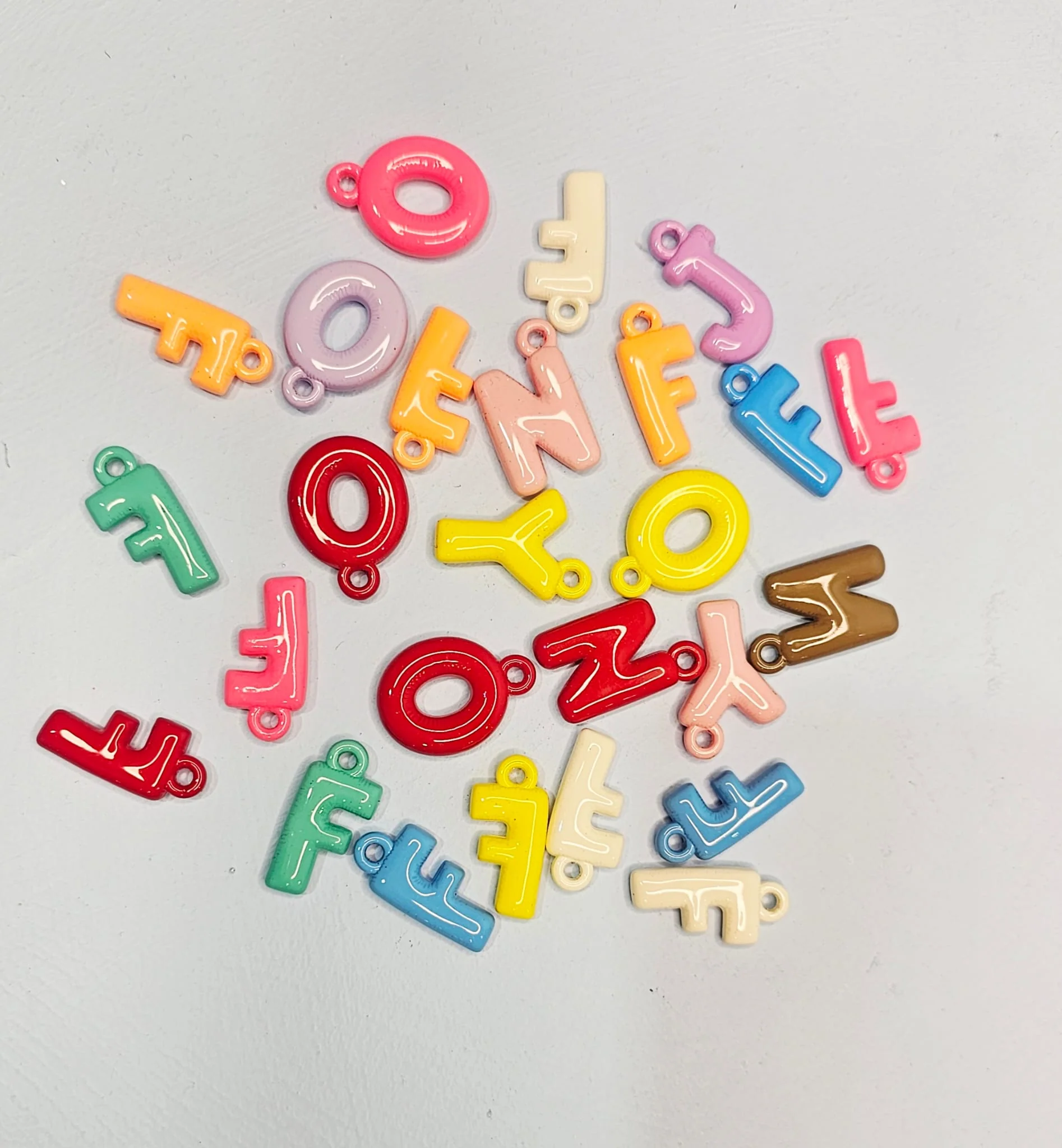 The "Jelly" initial charms - Image 3